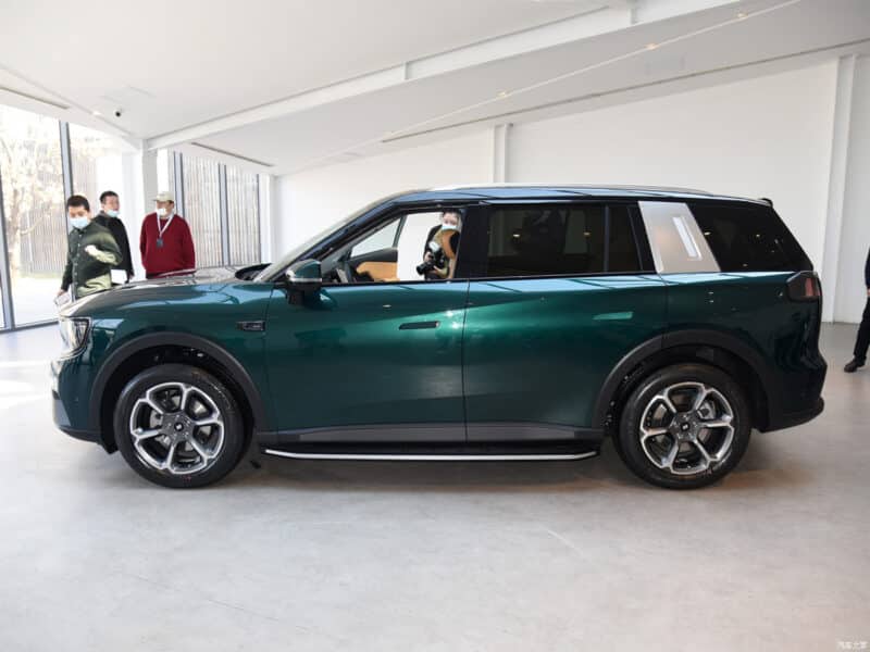 Серийная версия электрического внедорожника Niutron NV представлена ​​в Китае