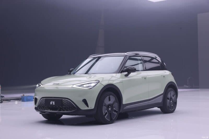 Smart #1 EV кроссовер запущен в Китае по цене 29 000-35 000 долларов США