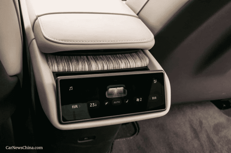 Первый обзор и тест-драйв флагмана Nio ET7.  Лучший электромобиль на сегодняшний день?