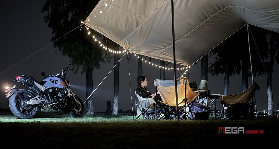 SENKE Cafe Racer Alien Creatures SK400-KG Динамический обзор SENKE Cafe Racer Alien Creatures SK400-KG Динамический обзор SENKE Cafe Racer Alien Creatures SK400 KG Динамический обзор мото новости MEGA CHINAMOTOR 14