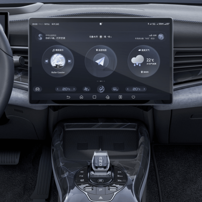 Интерьер седана BYD Seal EV с гигантским плавающим экраном