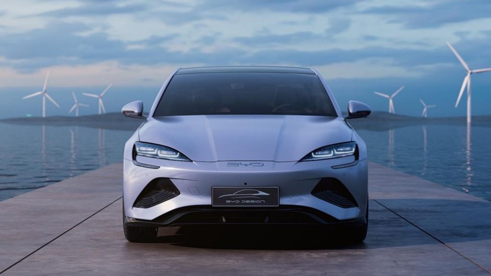BYD запустила свой электрический седан BYD Seal 2024 года в Мексике