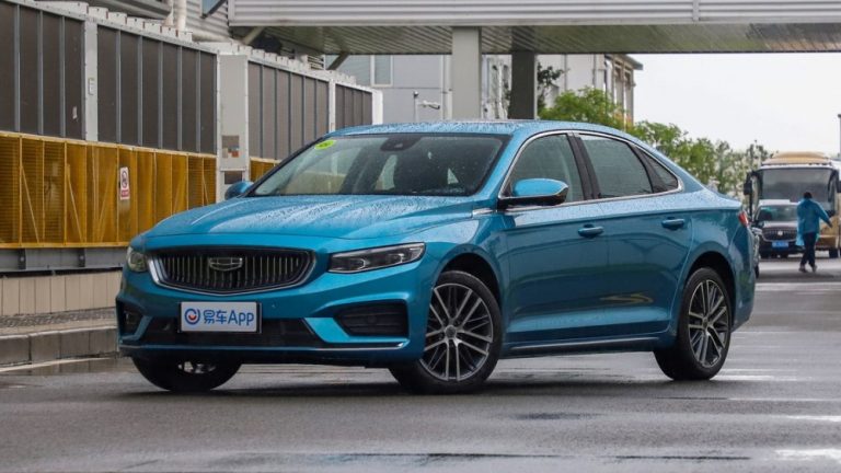 Почему седаны Geely Preface появились в Беларуси
