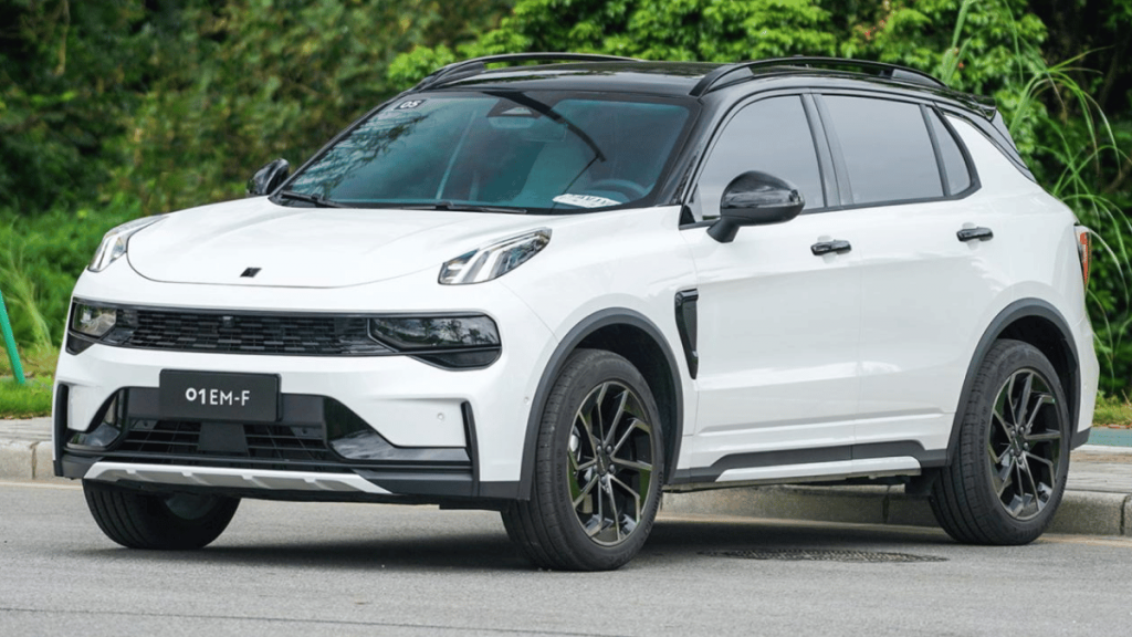Lynk & Co 01 EM-F (HEV) запущен в Китае мощностью 245 л.с. за 26 900 долларов США