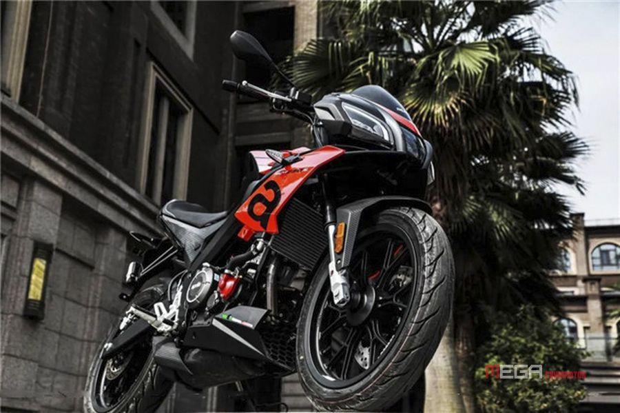 GPR250S находит баланс между улицами и дорогами GPR250S находит баланс между улицами и треками GPR250S находит баланс между улицами и треками Новости китайских электрических мотоциклов MEGA CHINAMOTOR 05