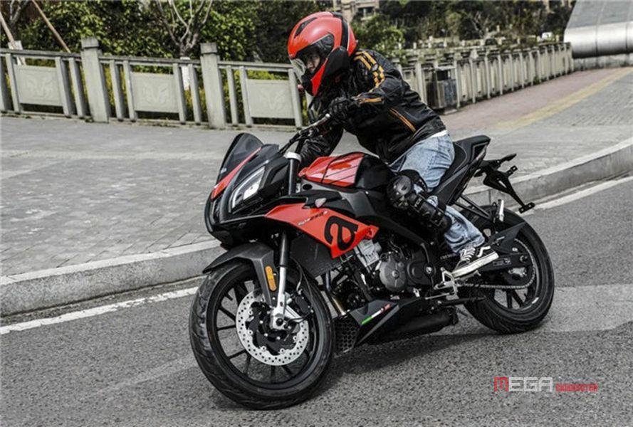 GPR250S находит баланс между улицами и дорогами GPR250S находит баланс между улицами и треками GPR250S находит баланс между улицами и треками Новости китайских электрических мотоциклов MEGA CHINAMOTOR 06