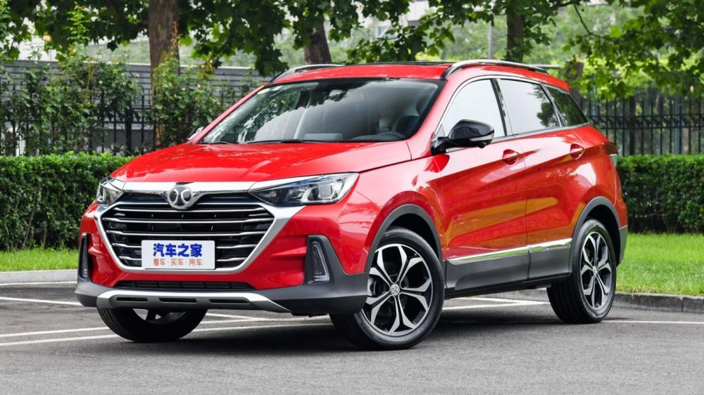 кроссовер BAIC X55 передний