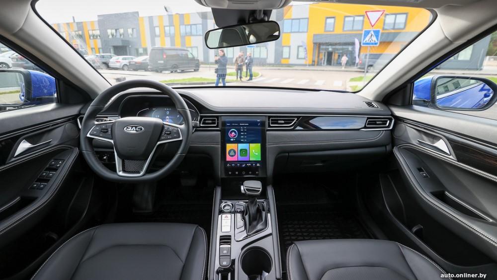 JAC J7 в салоне Беларуси