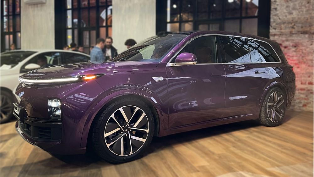 Гибридный кроссовер Li L9