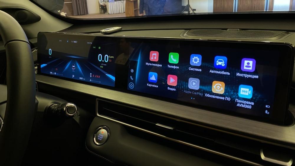 Салон салона Chery Tiggo 7 Pro Max с двойным экраном