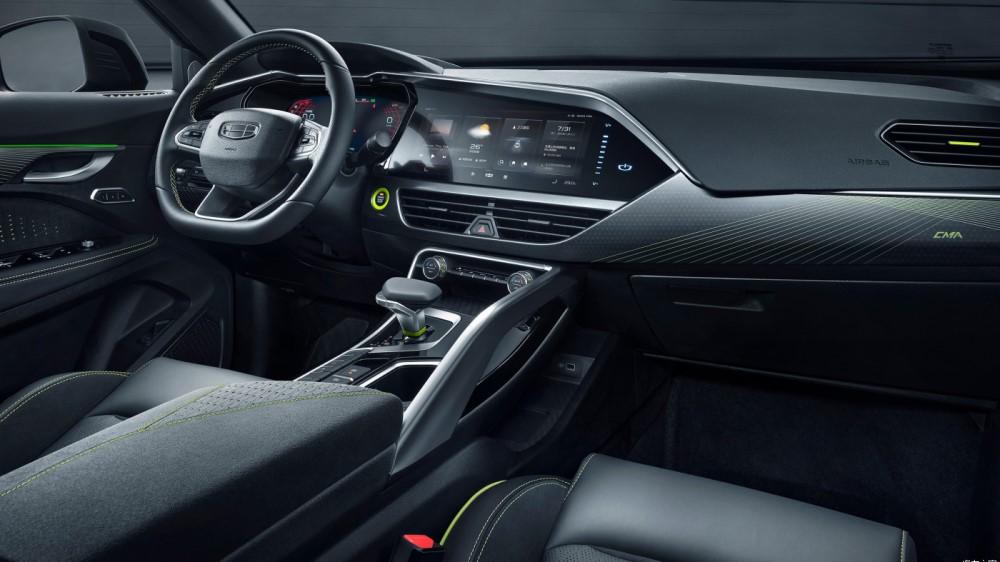 Geely Tugella / Xingyue S в выставочном зале интерьера Китая