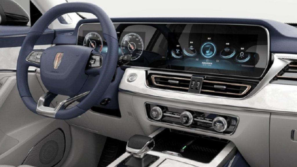 Внешний вид и интерьер нового внедорожника Hongqi HS5 представлены на официальных изображениях в Китае