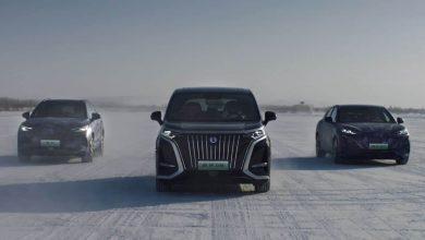 Шпионские снимки внедорожников Denza N7 и N8 проходят зимние испытания в Китае Шпионские снимки внедорожников Denza N7 и N8 проходят зимние испытания в Китае