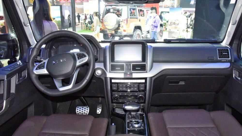 Интерьер салона BAIC BJ80