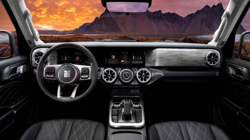 Танк 300 салон