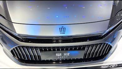 Седан Toyota Crown 2023 года — автосалон в Гуанчжоу Седан Toyota Crown 2023 года — автосалон в Гуанчжоу