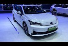 2023 GAC-Toyota iA5 EV — автосалон в Гуанчжоу.