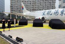 Получил Lotus Eletre. Церемония вручения. Ужин, поздравления. Ян остался голодным #авто #обзор