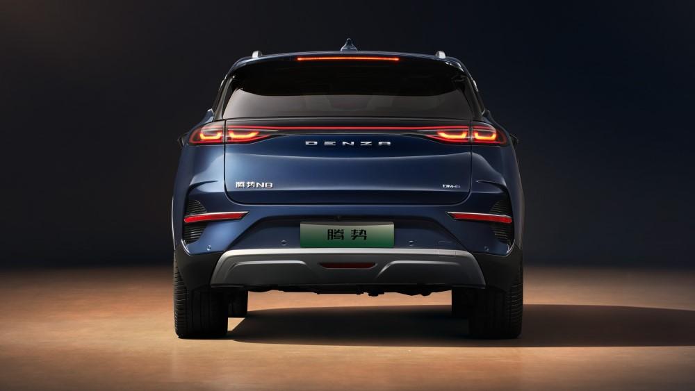 BYD Denza N8 сзади