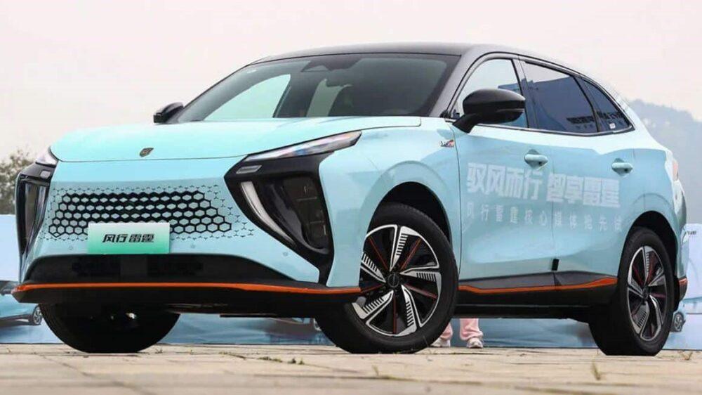 Передняя сторона Dongfeng Forthing Thunder