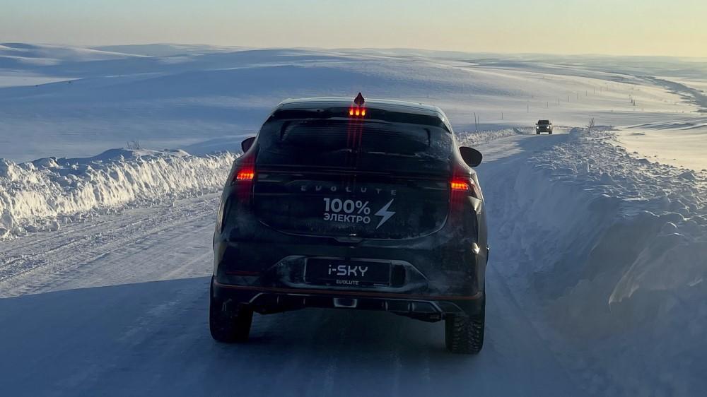 Evolute i-SKY тестируют на Крайнем Севере сзади