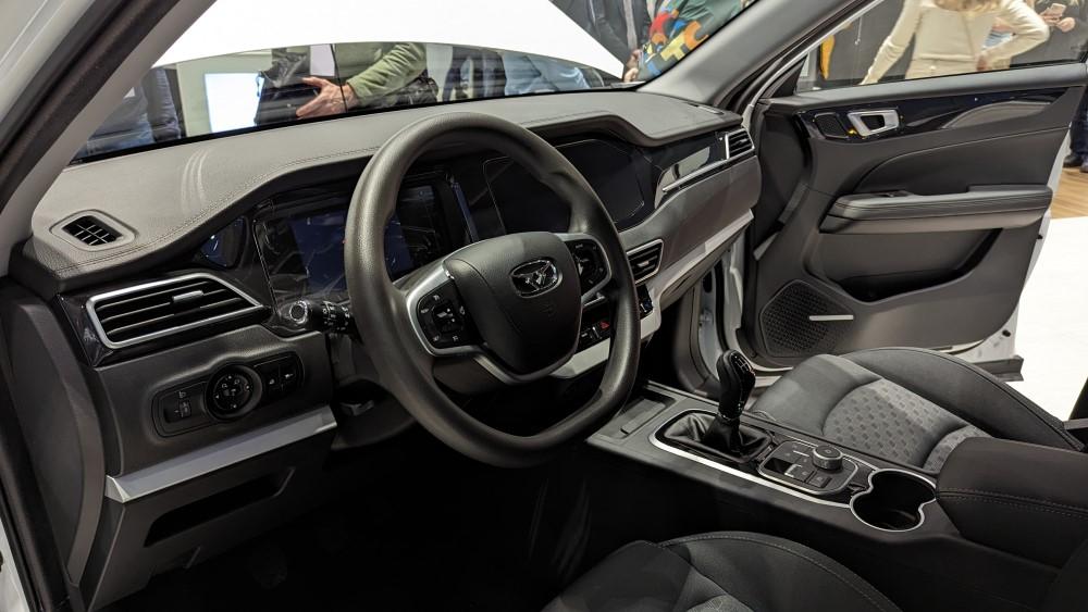 кроссовер Kaiyi X3 в России салон салон