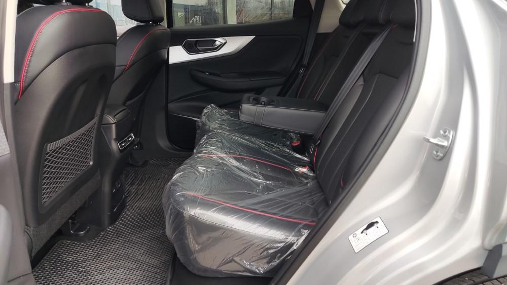 Интерьер салона BAIC X7 второго ряда сидений