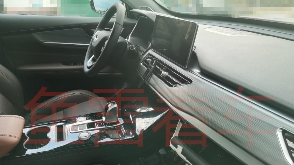 фото необычного салона Chery Tiggo 8