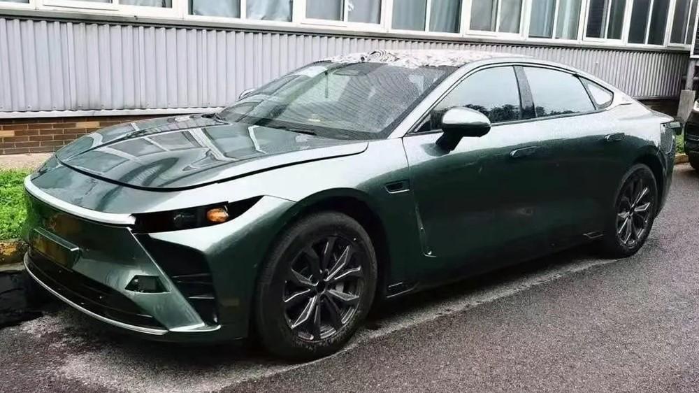 седан exeed e03 передняя часть