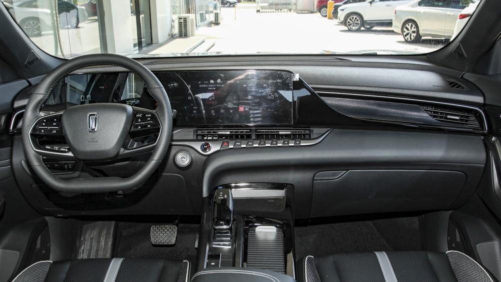 салон FAW Bestune T55