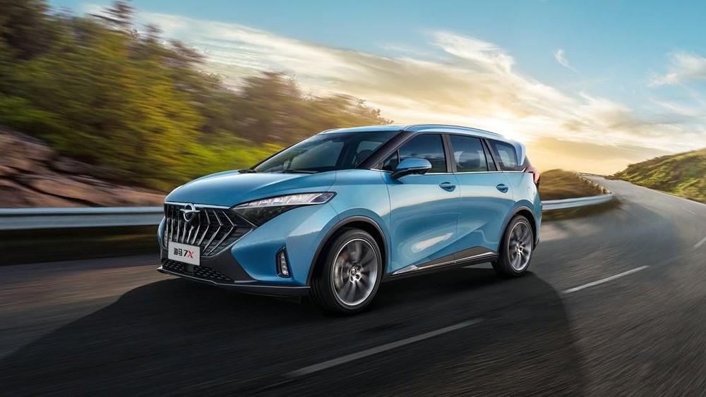 Haima 7x сбоку спереди