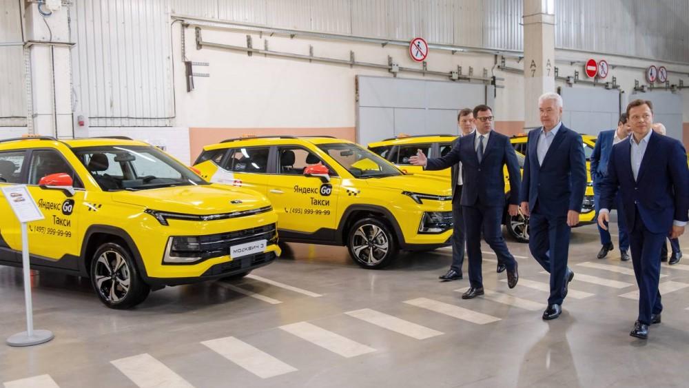 Сергей Собянин на автозаводе «Москвич-3».