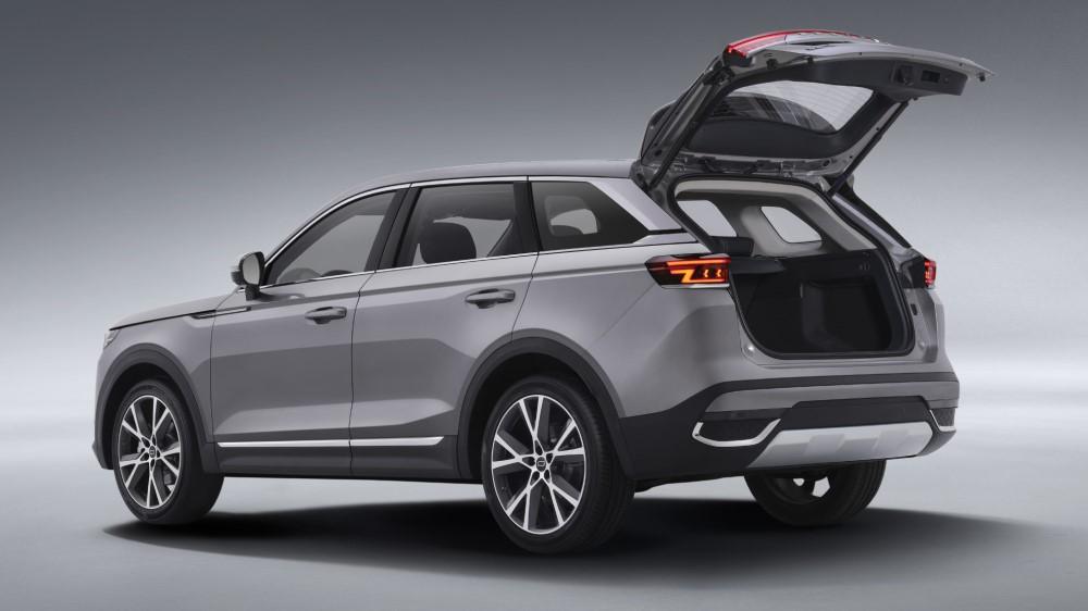 новый FAW Bestune T99 задняя сторона