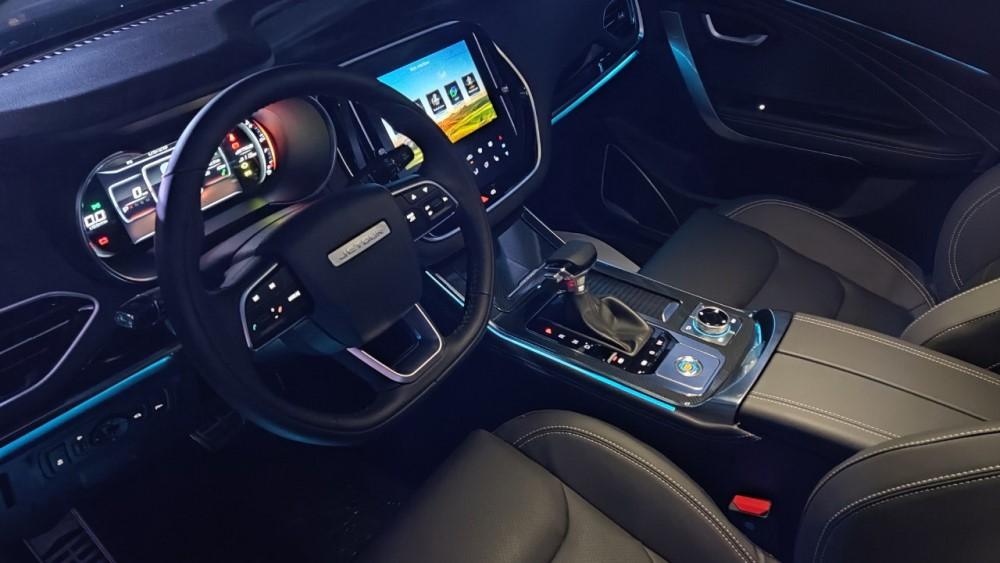 Интерьер салона Jetour X70