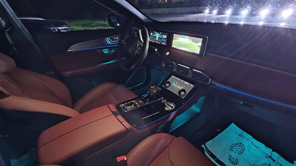 Интерьер салона Jetour X90 Plus