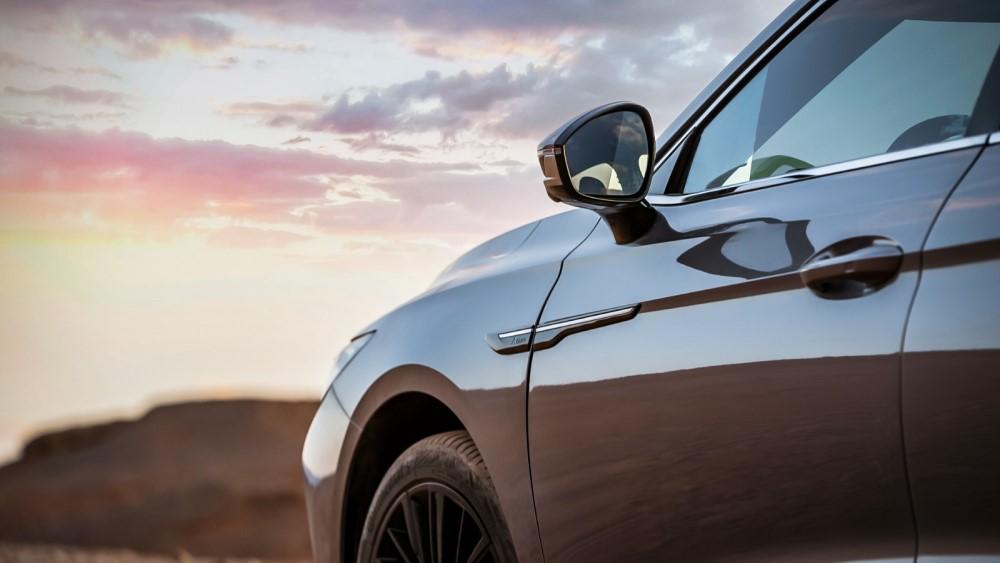 Передний дизайн седана Chery Arrizo 8