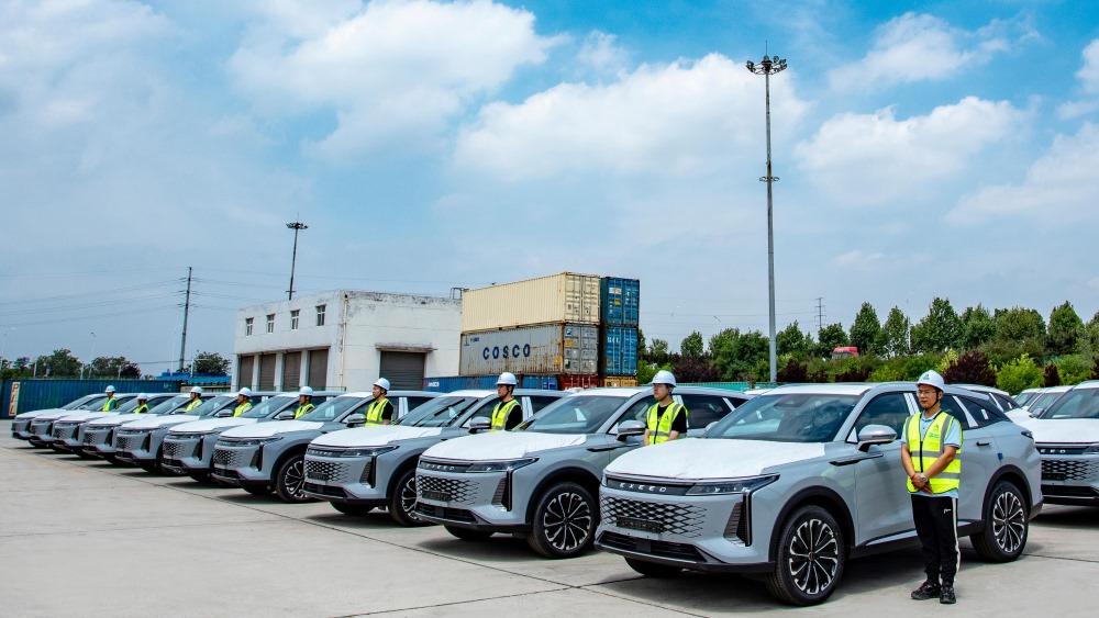 Exeed RX за границей старт продаж в России