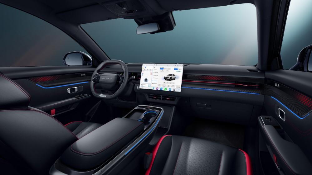 Салон салона Jetour Dashing с двигателем 1.6