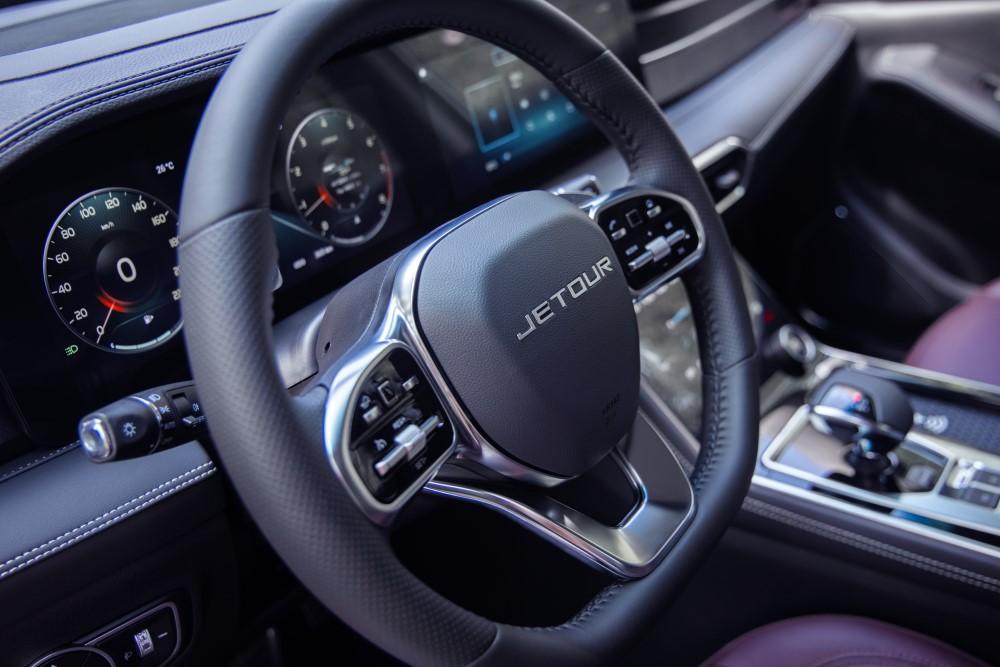 Интерьер салона Jetour X90 Plus