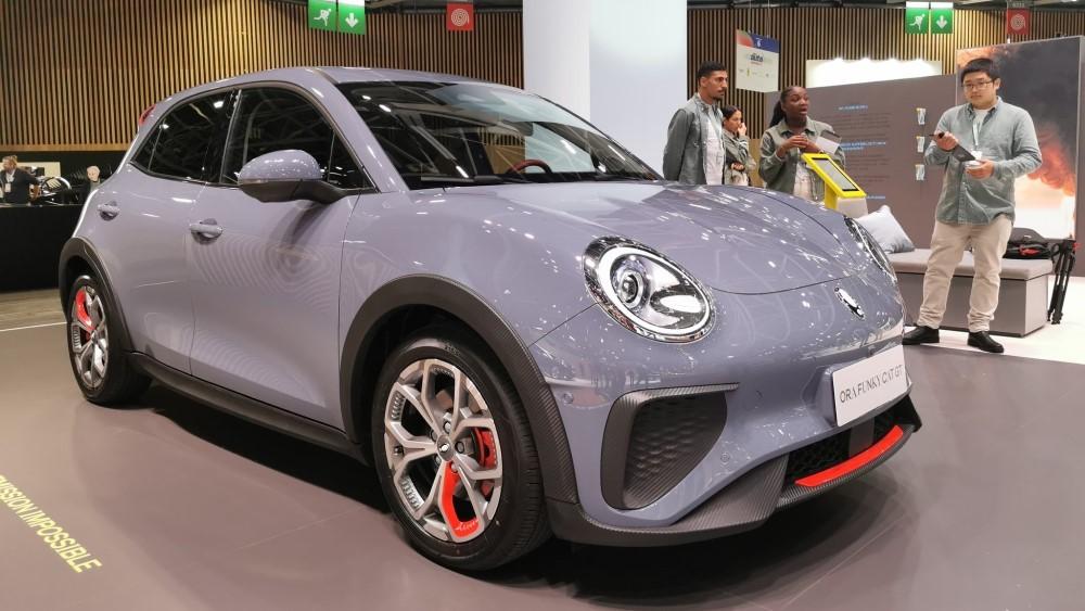 Ora Funky Cat GT на Парижском автосалоне
