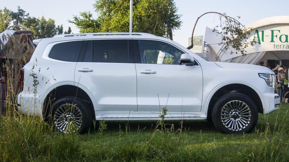 Tank 500 в Казахстане сбоку