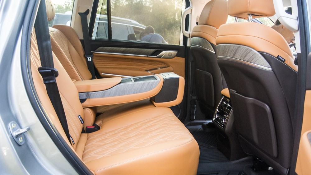 Tank 500 в Казахстане салон интерьер второй ряд