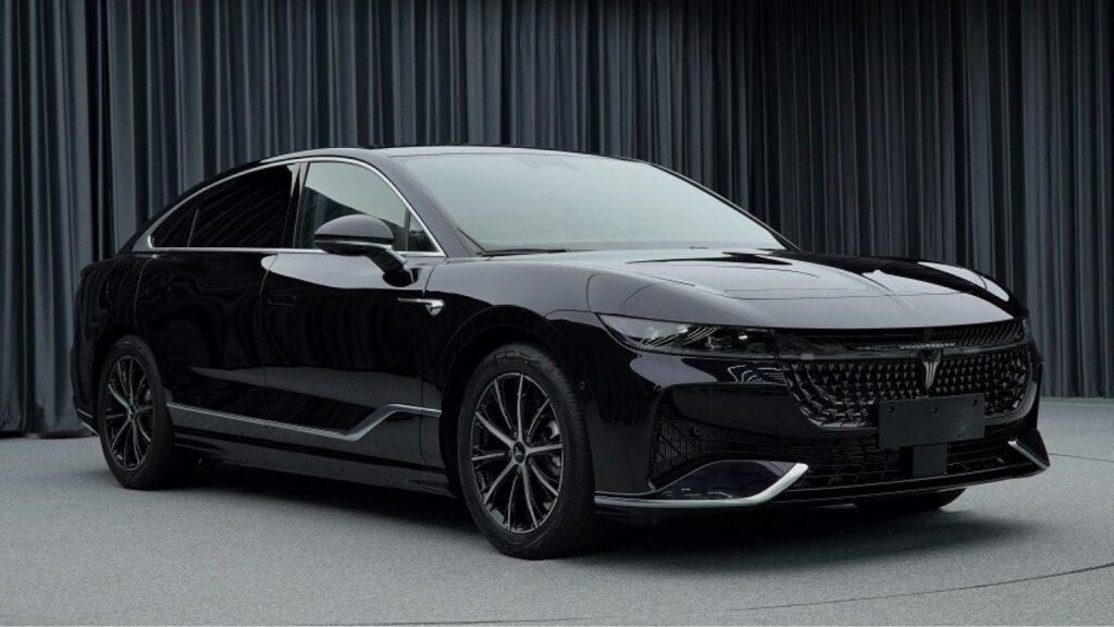 Технические характеристики версии Voyah Zhuiguang (Passion) PHEV были обнародованы в Китае