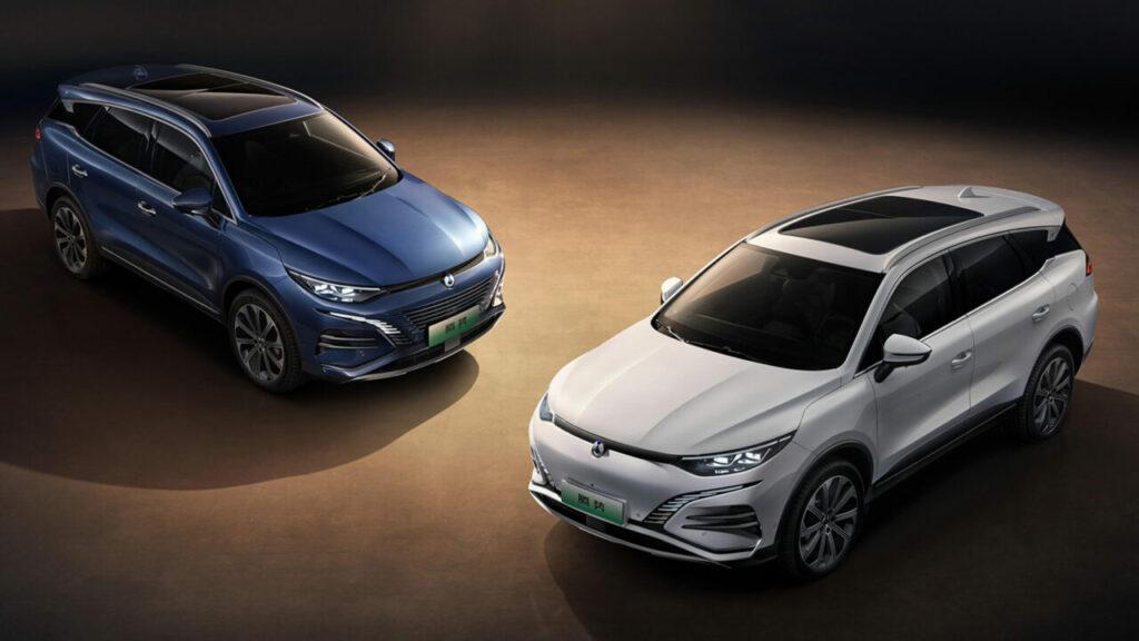 Новый гибридный кроссовер размером с Nissan Pathfinder представлен в Китае