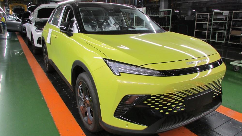 Завод «Автотор» начал сборку BAIC X55: что это за кроссовер