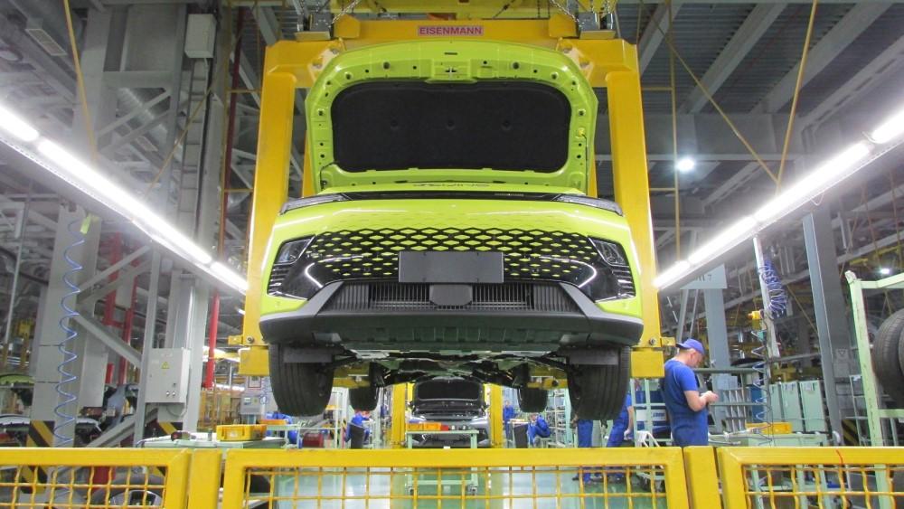 BAIC X55 Боковой передний конвейер Завод Автотор