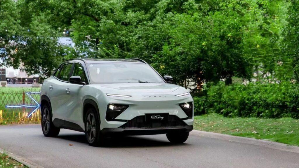 Предварительные продажи внедорожника Chery eQ7 EV в Китае начались с запасом хода 512 км.  От 20 000 долларов США
