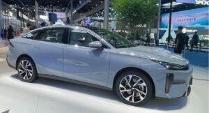 Предварительная продажа седана Geely Galaxy L6 PHEV начинается с 17 500 долларов США.