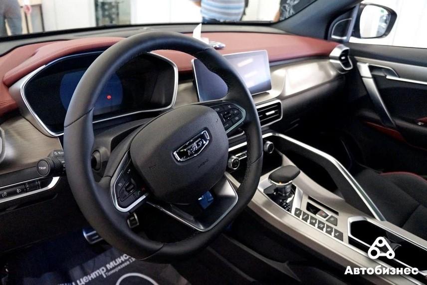 Оснащение салона BelGee X50