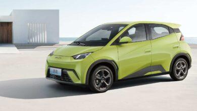 Самые продаваемые автомобильные бренды в августе 2023 года в Китае: первое место BYD, второе VW, третье Toyota